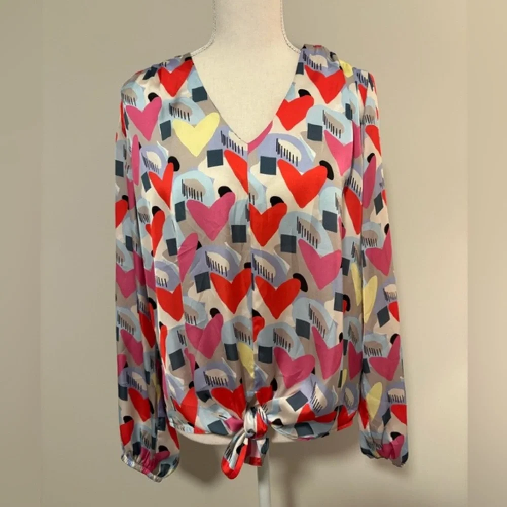 Tristan Multicolor Abstract Heart Print Tie Front V Neck Blouse Size M - Picture 1 of 14